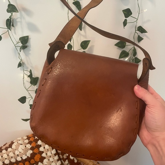 Vintage Tooled Floral Braided Leather Crossbody Bag - Picture 8 of 10